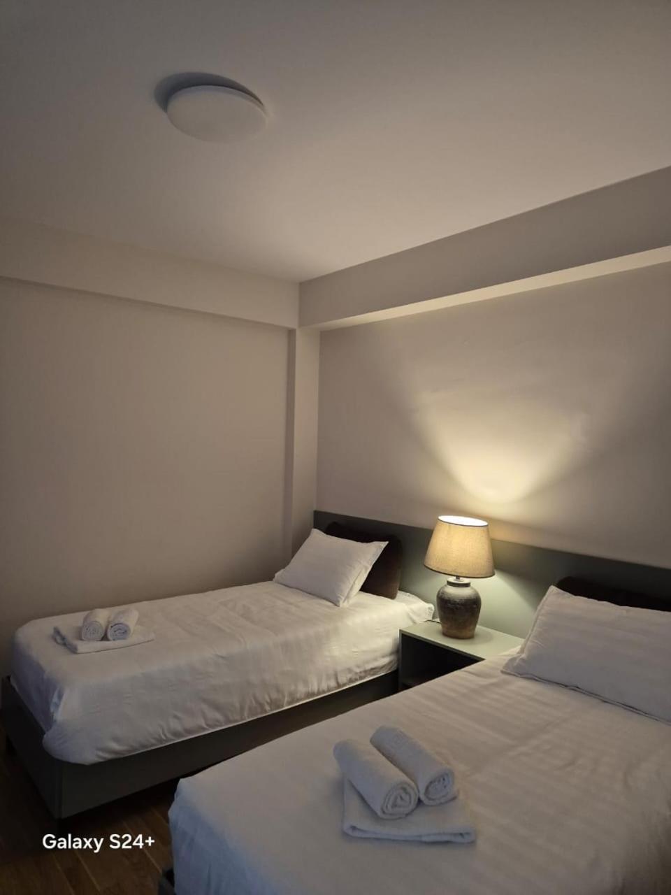 Hotel Room Tbilisi Buitenkant foto